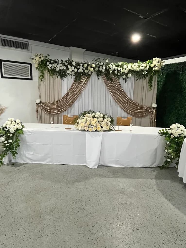 Wedding head tables & floral backdrops
